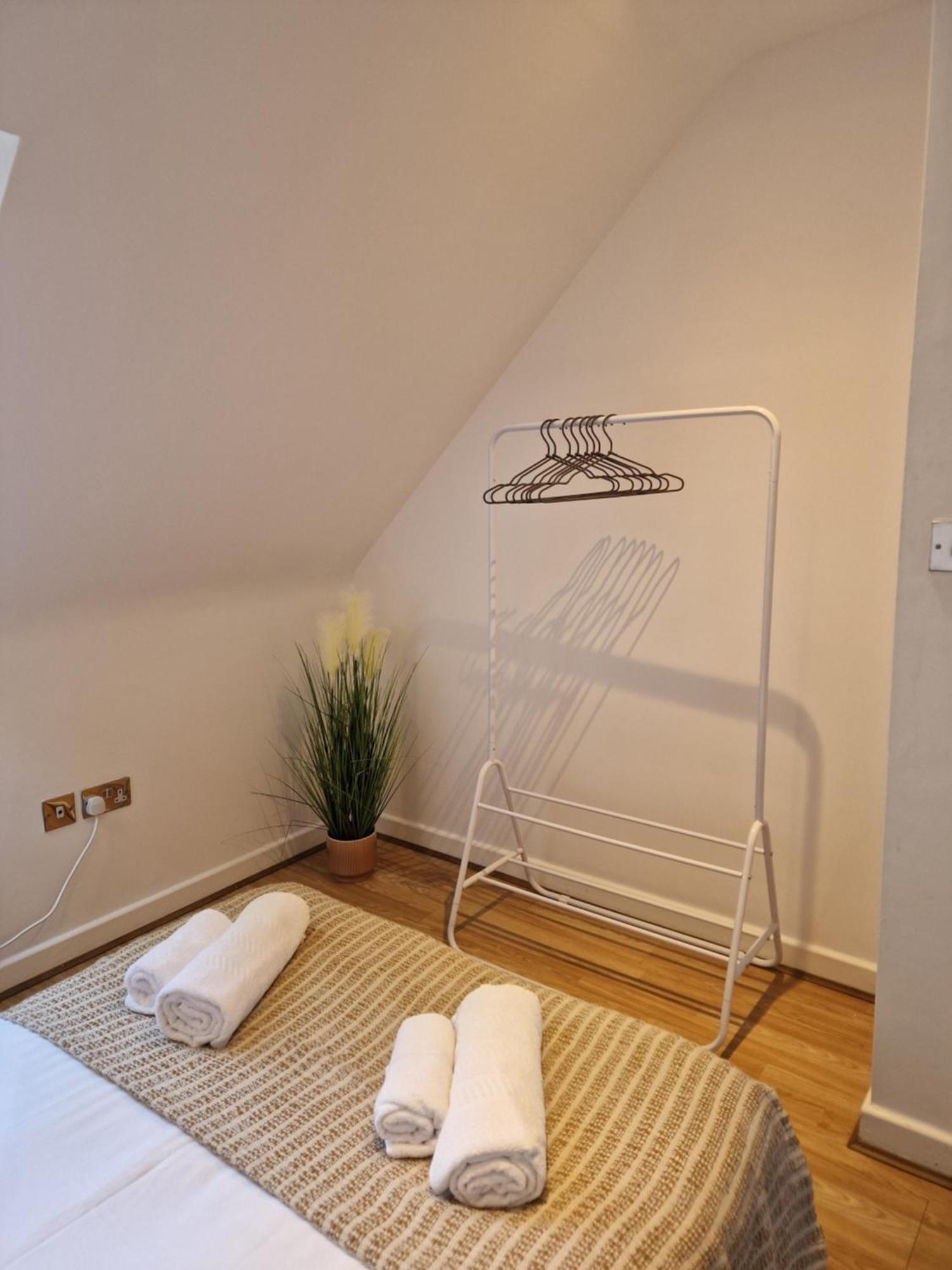 Large 4-Bed House For Up To 7 Guests W 2X Parking Villa Oxford Eksteriør billede
