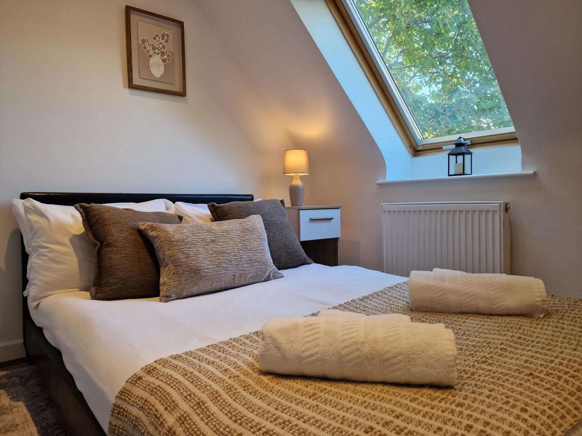 Large 4-Bed House For Up To 7 Guests W 2X Parking Villa Oxford Eksteriør billede